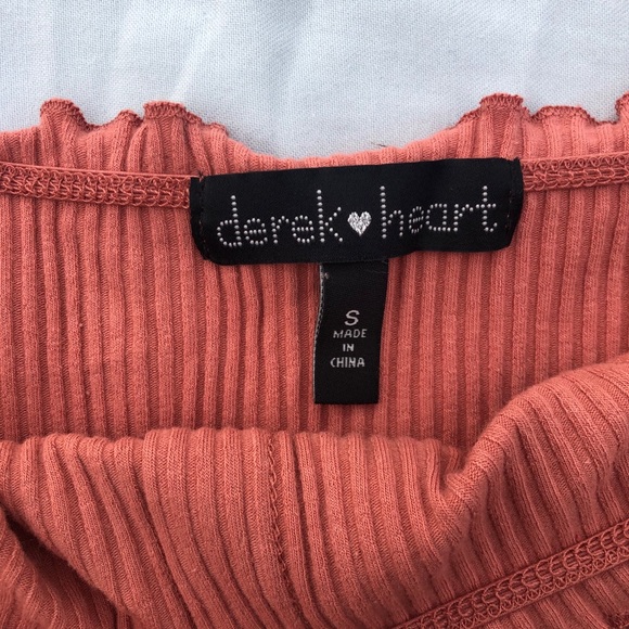 Off shoulder top - Picture 3 of 3